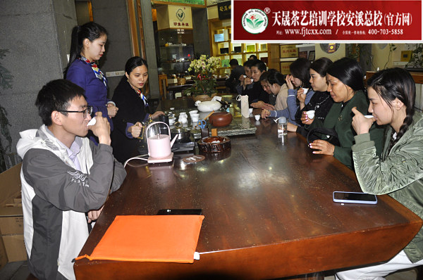 第164期：参观安溪特产城茶企品牌旗舰(图3)