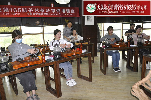 第165期：台湾十八道茶艺茶具展示学习，茶艺形体训练(图3)