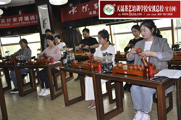 第165期：台湾十八道茶艺茶具展示学习，茶艺形体训练(图1)