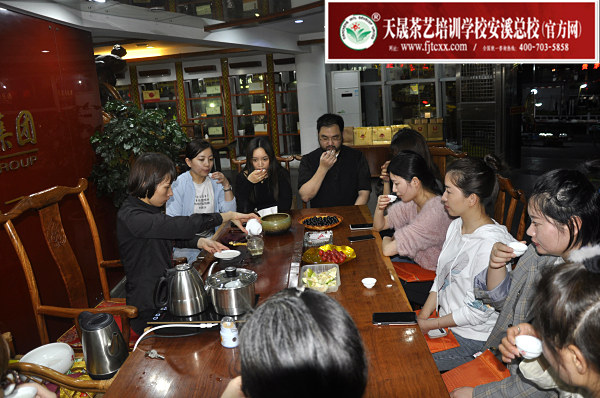 第165期：参观安溪特产城茶企品牌旗舰(图2)