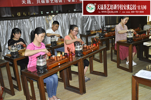 第168期：台湾十八道茶艺分段训练、名茶品鉴之西湖龙井、黄山毛峰、信阳毛尖(图2)