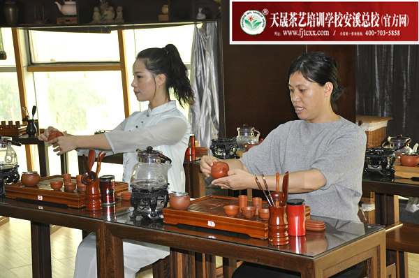 第169期：台湾十八道茶艺茶具展示学习，茶艺形体训练(图1)