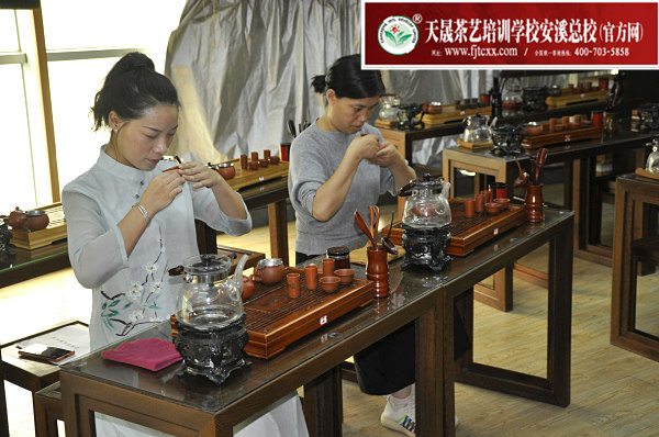 第169期：台湾十八道茶艺茶具展示学习，茶艺形体训练(图2)