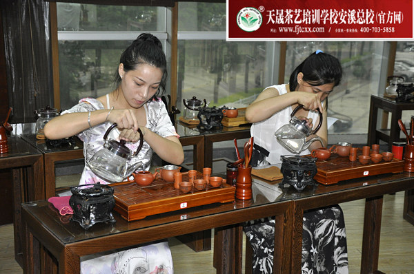 第169期：台湾十八道茶艺分段训练、名茶品鉴之西湖龙井、黄山毛峰、信阳毛尖(图1)