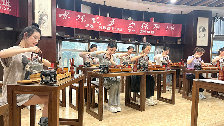 泉州茶艺培训哪里好? 天晟茶艺培训学校