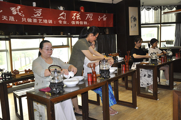 第209期：安溪茶艺之茶具展示学习(图3)