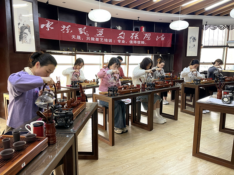 天晟茶艺培训学校中国茶学系统培训班火了吗?(图6)
