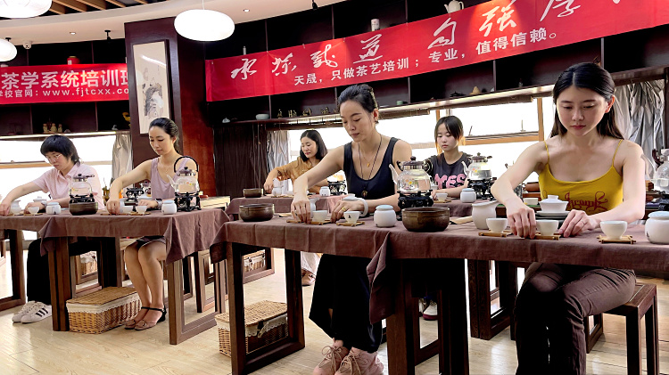 天晟茶艺培训学校报考的三本证书是能力代表吗?还是只是证书?(图1)