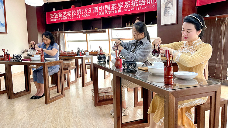 天晟茶艺培训学校学费12980元贵不贵?