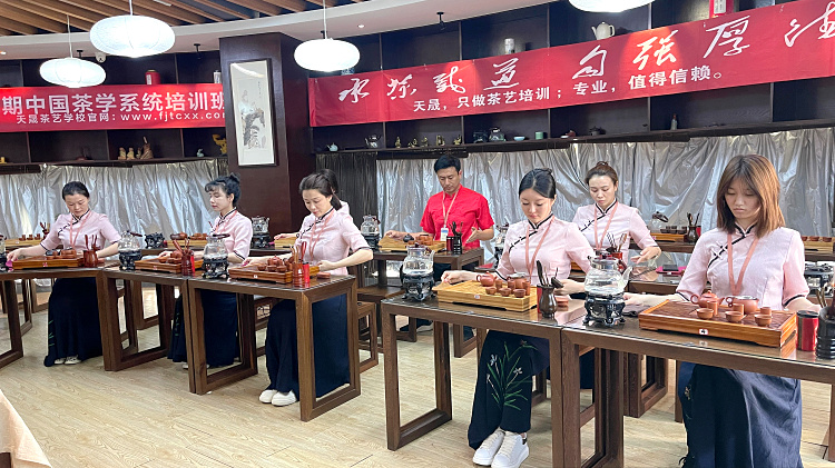天晟茶艺培训学校茶艺培训班一般多少钱? (图4) 天晟茶艺培训学校茶艺培训班一般多少钱? (图4)