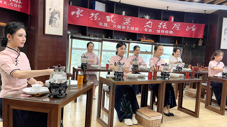 茶叶培训中国茶学系统培训班是吗?(图3) 茶叶培训中国茶学系统培训班是吗?(图3)