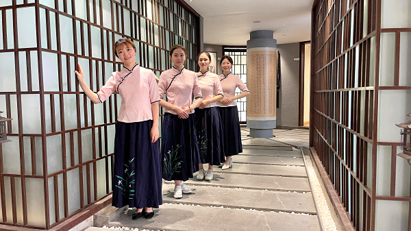 天晟茶艺学校第212期毕业合影留念(图3) 天晟茶艺学校第212期毕业合影留念(图3)