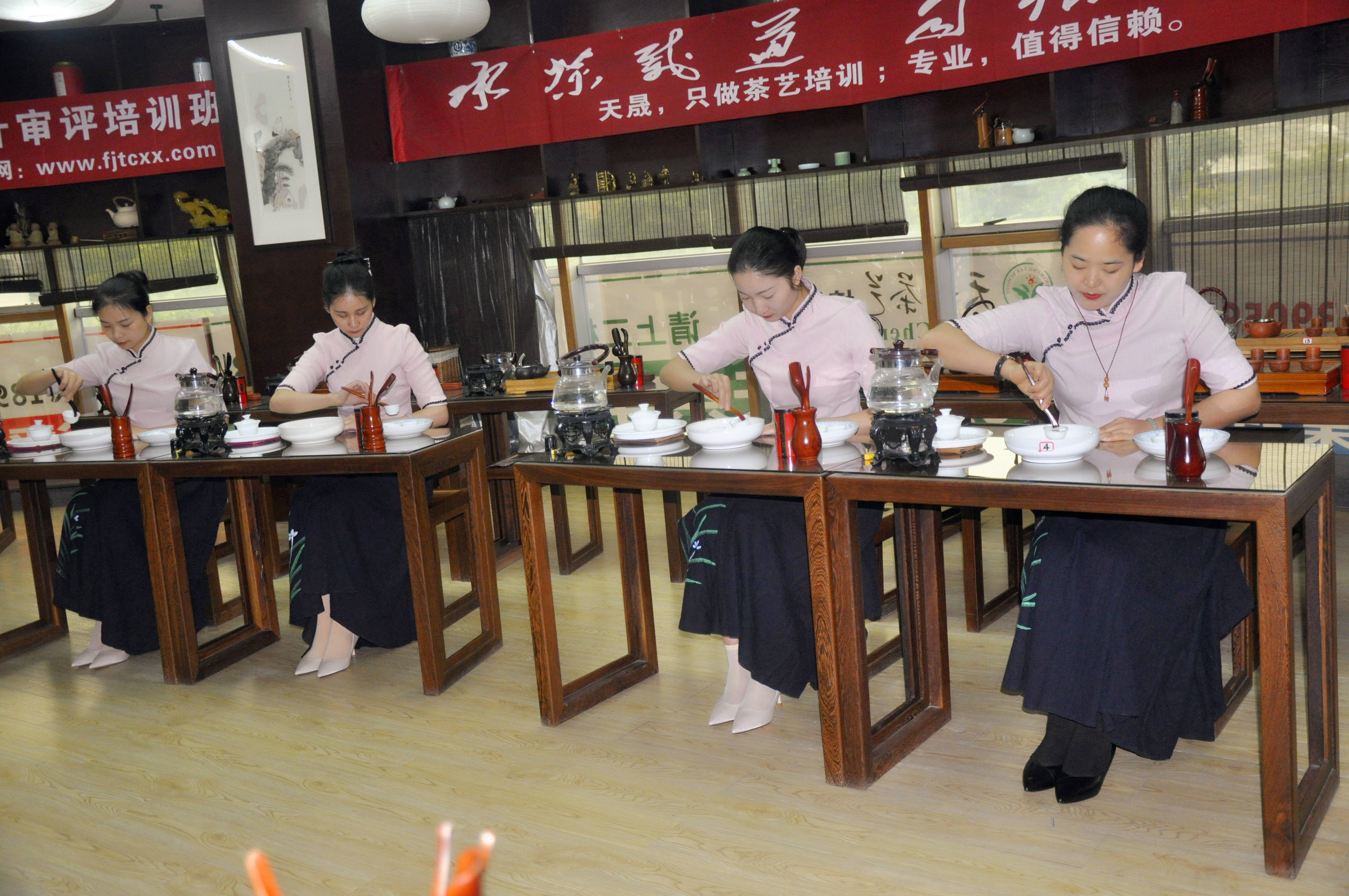 系统化培训体系:十天淬炼真功夫