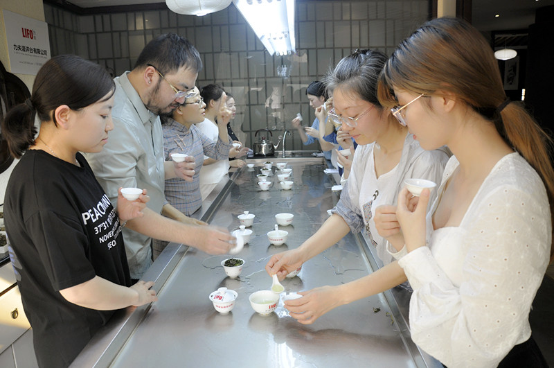 十九年匠心淬炼，这家茶艺学校如何让学员10天蜕变为专业茶艺师？(图4)