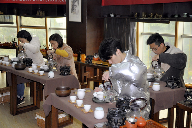 以茶为媒，传承十九载匠心——天晟茶艺培训学校2026年3月10日开班盛启  (图1)