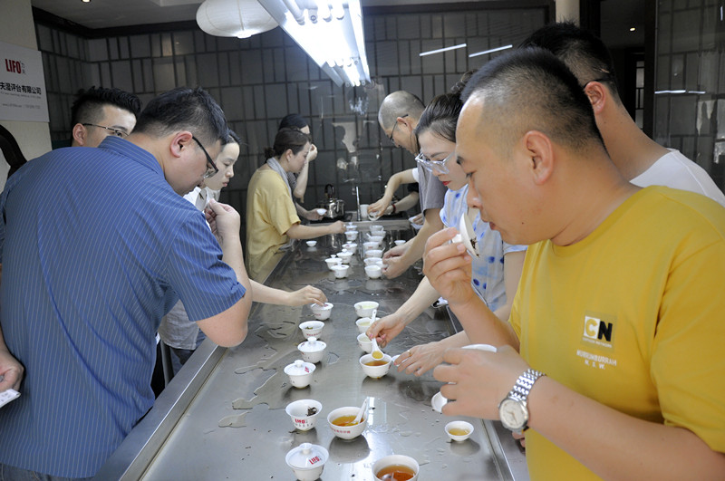 这所茶校太硬核！19年死磕10天培训班，75%学员学完就当老板(图3)
