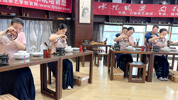 第217期:安溪茶艺表演考核(图2) 第217期:安溪茶艺表演考核(图2)