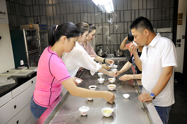 4月11日天晟开班,这才是茶艺师该有的“硬核”打开方式(图3) 4月11日天晟开班,这才是茶艺师该有的“硬核”打开方式(图3)