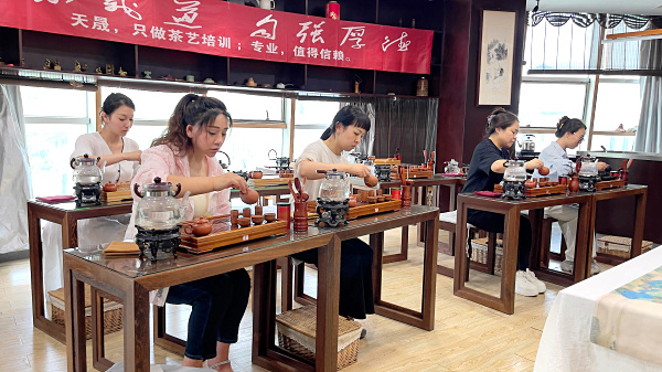 第219期:台湾十八道茶艺流水训练复习(图3) 第219期:台湾十八道茶艺流水训练复习(图3)