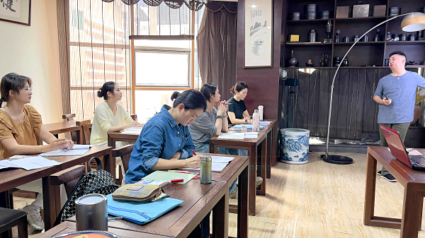 天晟谢校长：学茶是一场从“知茶性”到“修人生”的蜕变(图1)