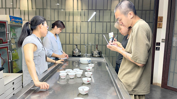 第220期：金骏眉、正山小种的加工与审评 红茶实践审评(图2)