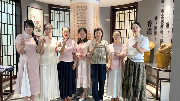 天晟茶艺学校第222期毕业合影留念(图1)